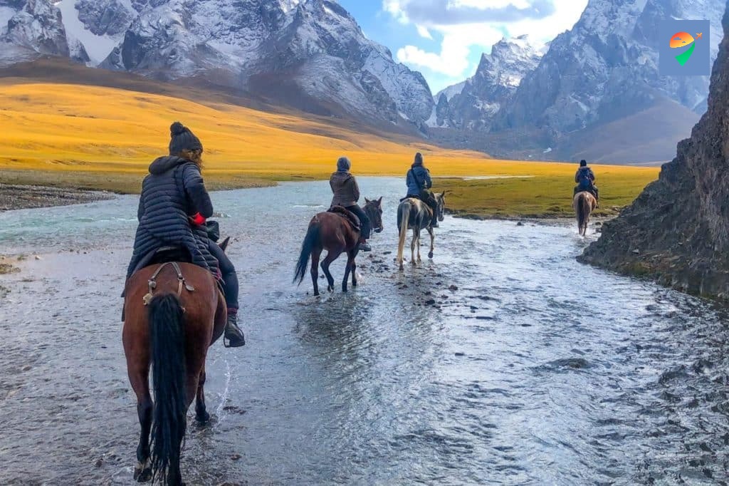 Kyrgyz-horse-riding-tour