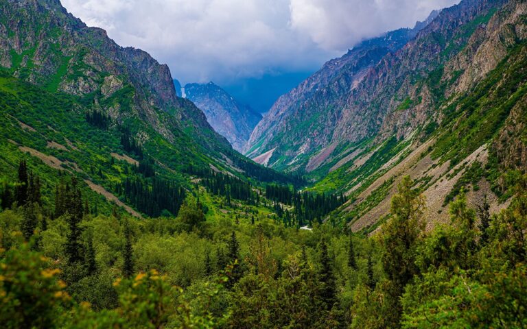 Mountains_Parks_Ala_Archa_National_Park_Kyrgyzstan