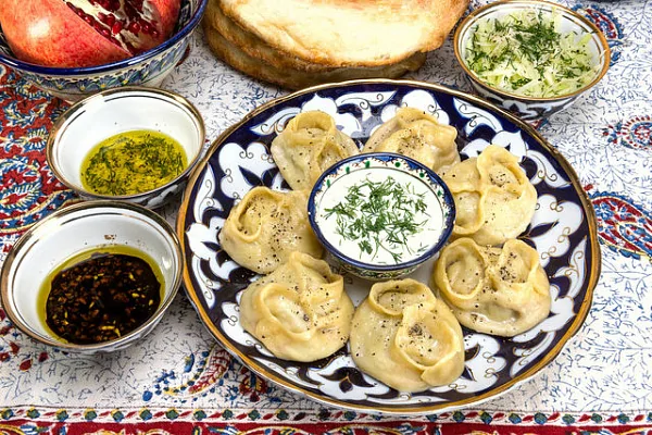 manti uzbek food