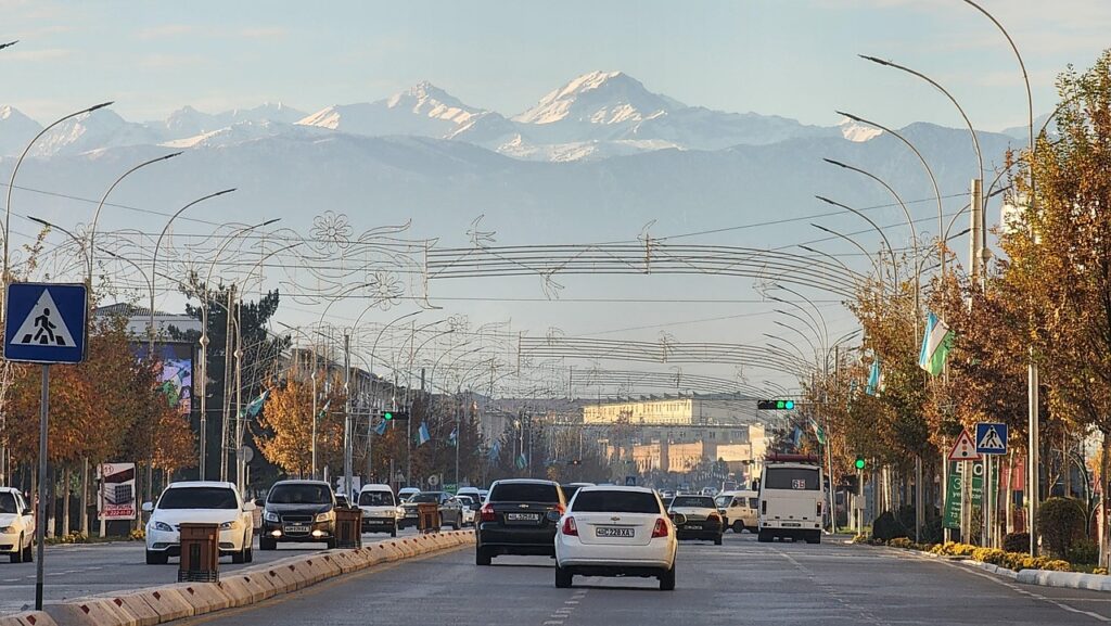 road, fergana, mountains, city, morning, ferghana, autumn