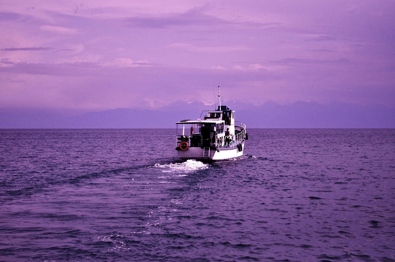 lake, journey, issyk-kul, kyrgyzstan, nature, vacation, resort, pension, summer, boarding house, travel