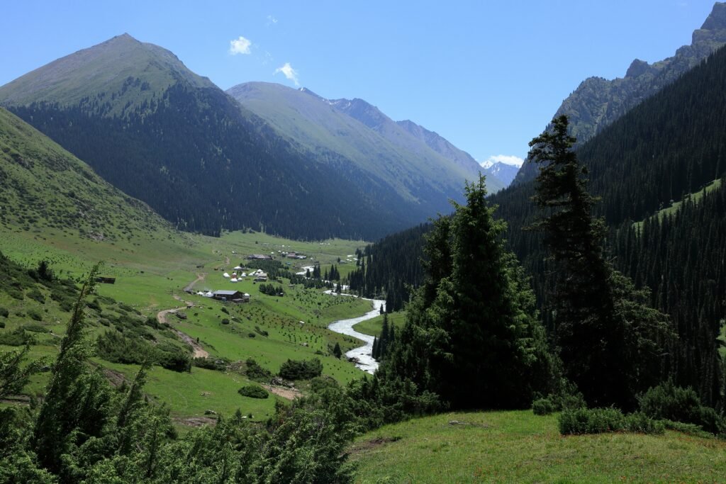 altyn arashan valley with yurt camp