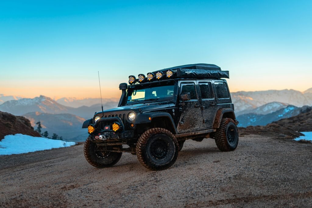 jeep off-road mountain car kyrgyzstan altyn arashan uazik